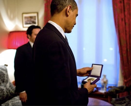 Obama with Nobel prize.jpg