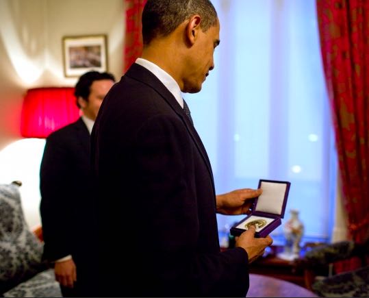 Obama with Nobel prize.jpg