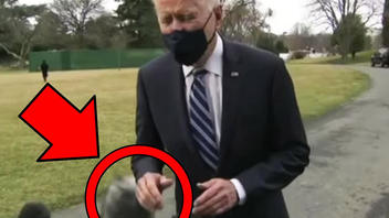 Fact Check: Video of Joe Biden Talking To Press on W.H. Lawn Does NOT Reveal A 'Green Screen Fail'