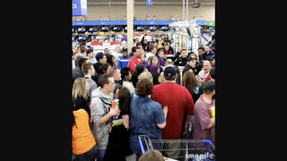 Fact Check: Walmart Consumers Who Shopped There In 2022 Will NOT Get $500 Refund For Answering 4 Questions