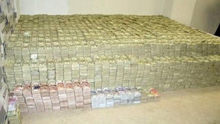 Fact Check: Photo Does NOT Show USAID Money Found At Zelenskyy's House -- Shows 2007 Mexico Drug Bust