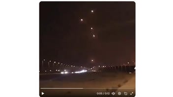 Fact Check: Video Does NOT Show Missiles From Pakistan Impacting Delhi -- Old Israel Footage