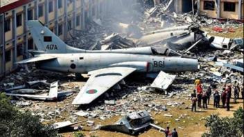 Fact Check: Viral Image Is NOT Authentic Photo Of Chinese-Made F-7 Fighter Jet Crash Site At Medical School Campus In Dhaka, Bangladesh