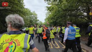 Fact Check: Essex Police Rebut Viral Video, Stating: Officer said, "If you see any FLASHES, left or right, you deal" not "If you see any fascists"