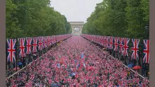 Fact Check: Image Of British Union Jack Flags Crowding The Mall In London Is NOT Real -- Shows Paris's Arc De Triomphe, Not Admiralty Arch