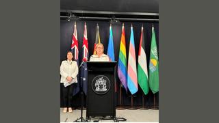 Fact Check: Photo Does Not Show Australia's Jacinta Allan with LGBTQ+, Islamic Country Flags Behind Her -- It's Edited