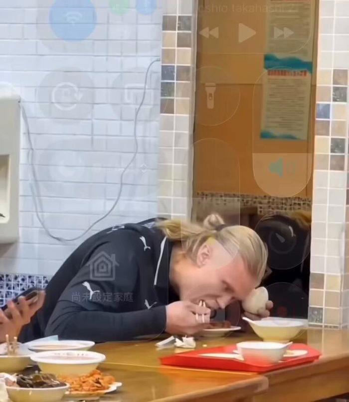 eatingXthumbnail.jpg