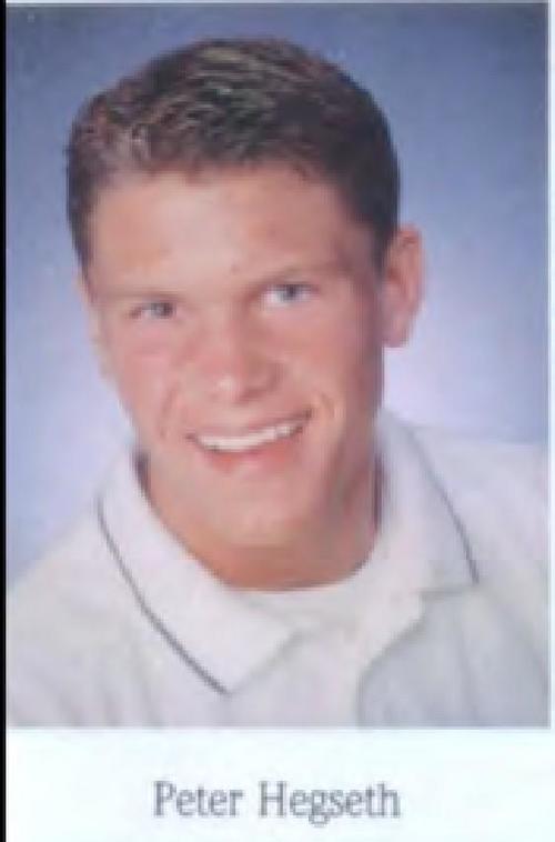 Hegsethsrphoto.jpg
