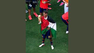 Fact Check: FAKE Photo Shows Lamine Yamal Draped In The Palestine Flag, Holding World Cup Trophy