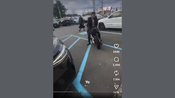 Fact Check: FAKE Scene Of A Jewish Man Stealing Pennies From A Motorcycle Seat Is a Skit -- He Is A Comedian