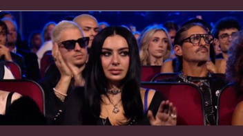 Fact Check: Charli XCX Was NOT Giving Taylor Swift A Stone Face At MTV VMAs -- Footage Is From Nirvana Award