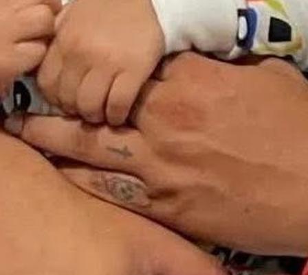hand2.jpg
