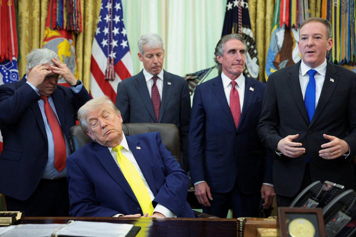 Hands on head Trump.jpg
